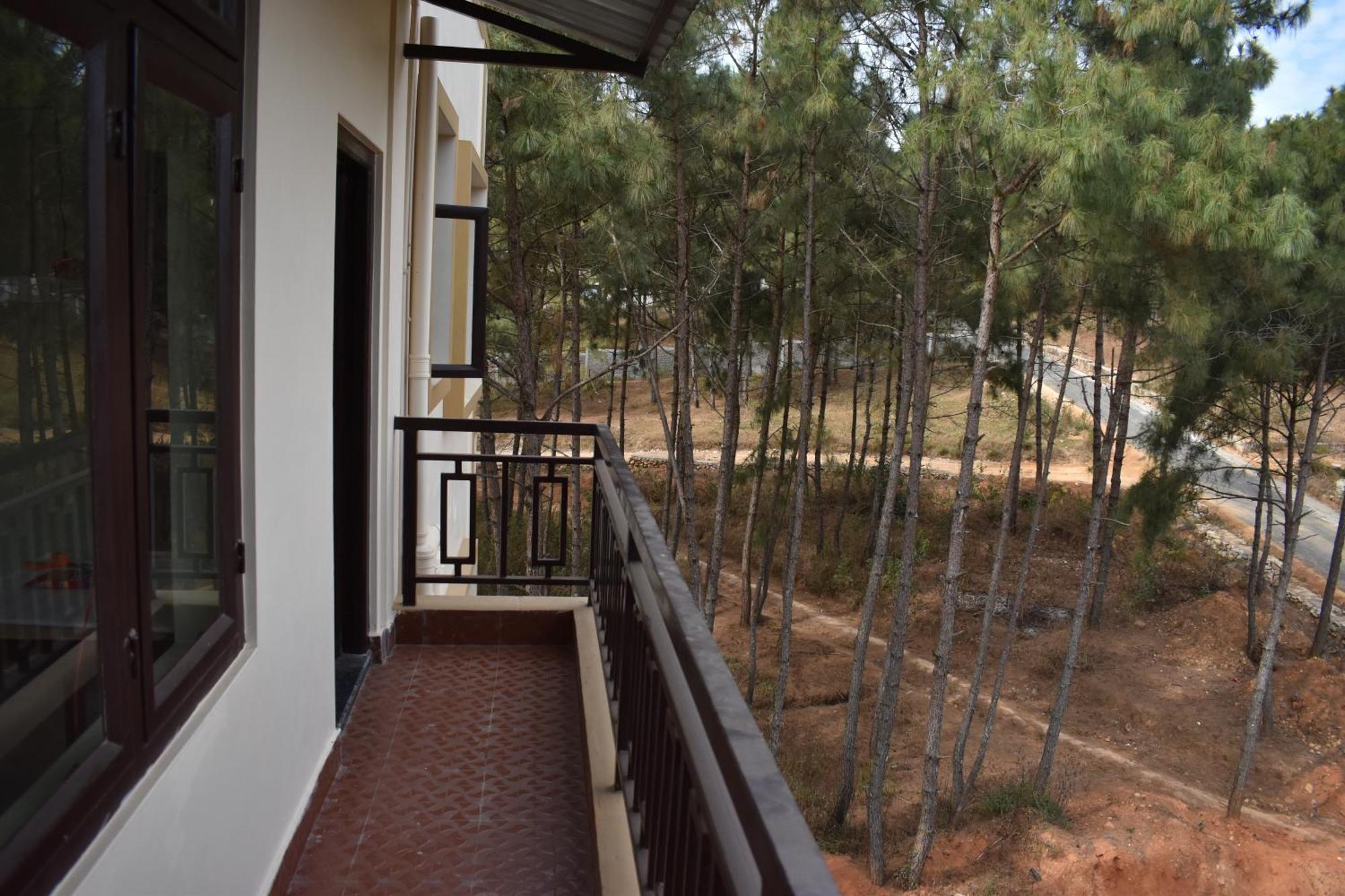 Xtsy Travellers Hostel Shillong Zewnętrze zdjęcie