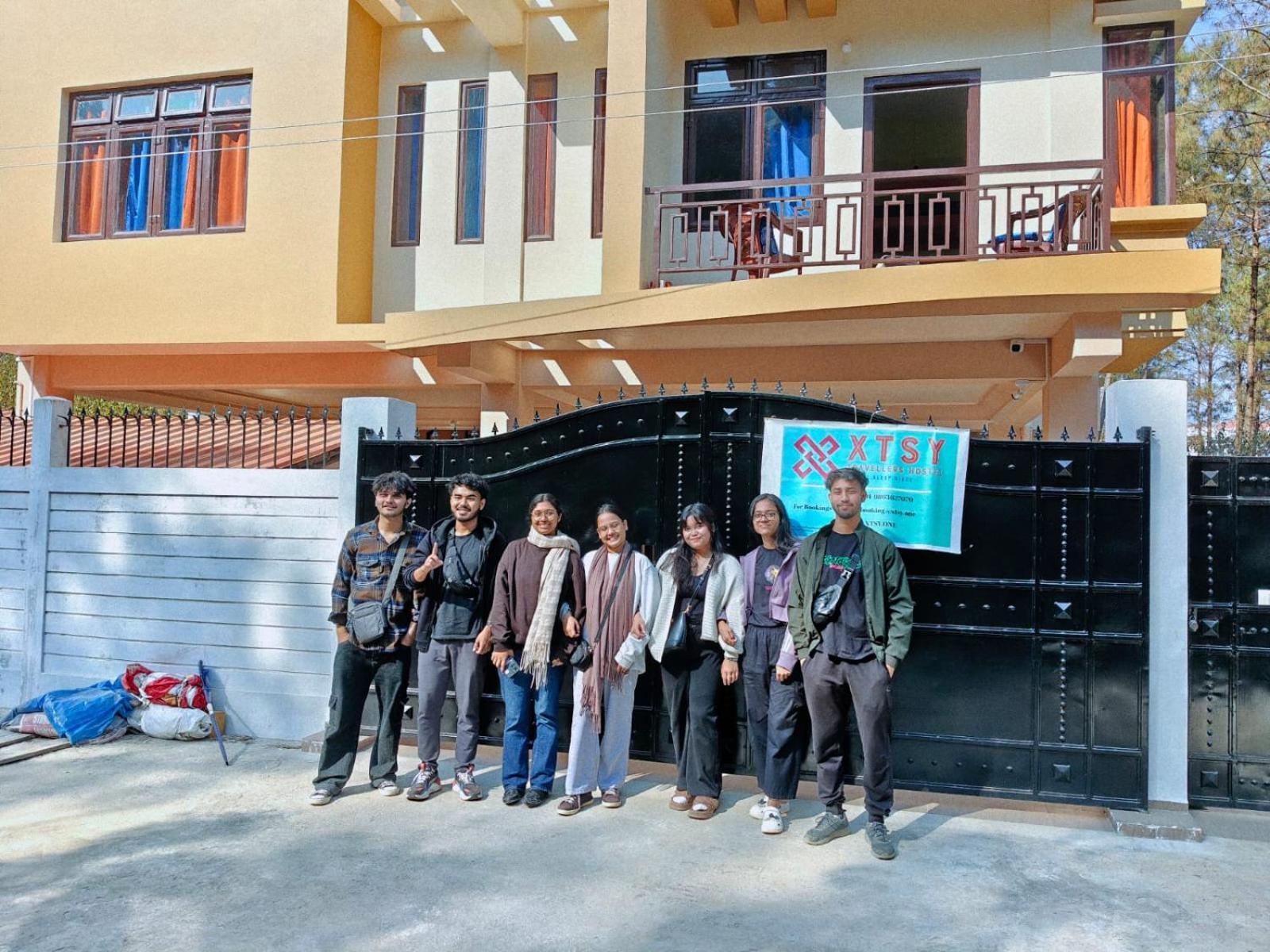 Xtsy Travellers Hostel Shillong Zewnętrze zdjęcie