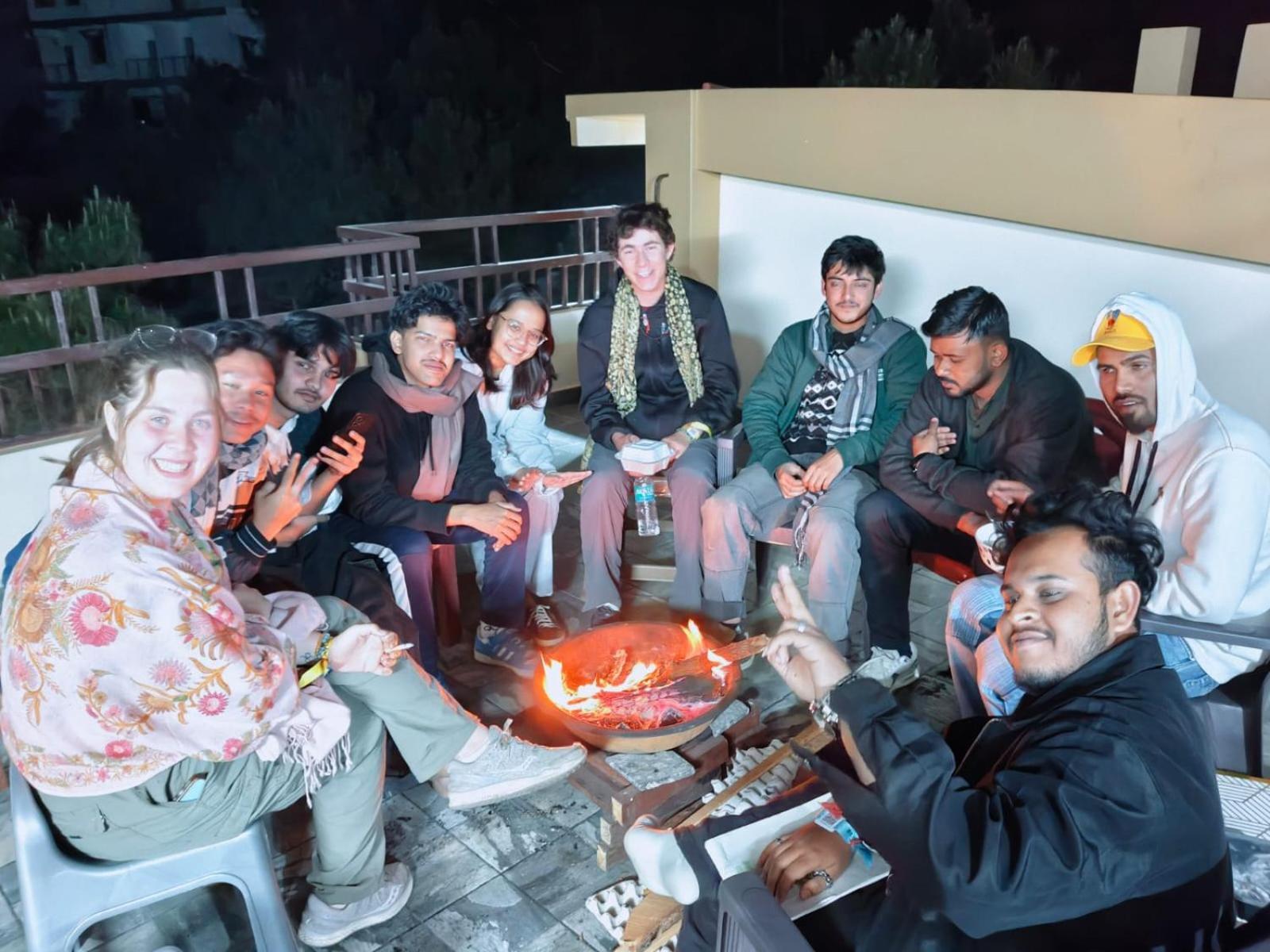 Xtsy Travellers Hostel Shillong Zewnętrze zdjęcie