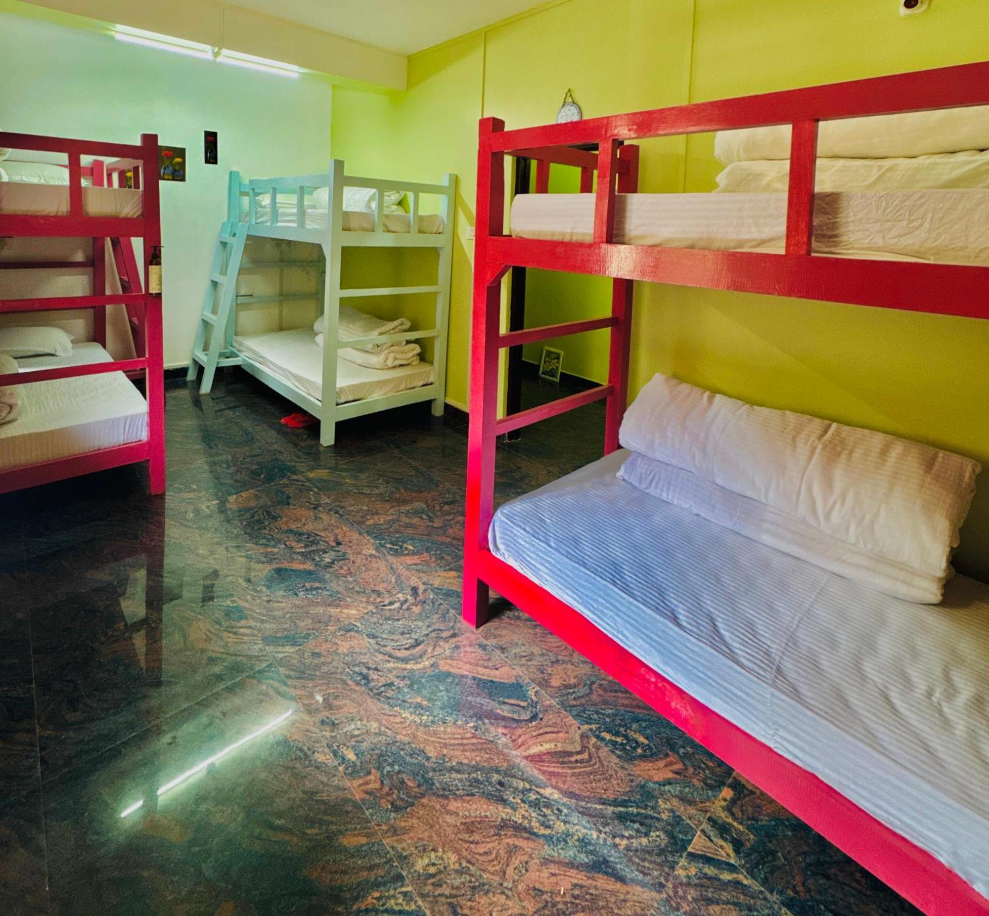 Xtsy Travellers Hostel Shillong Zewnętrze zdjęcie