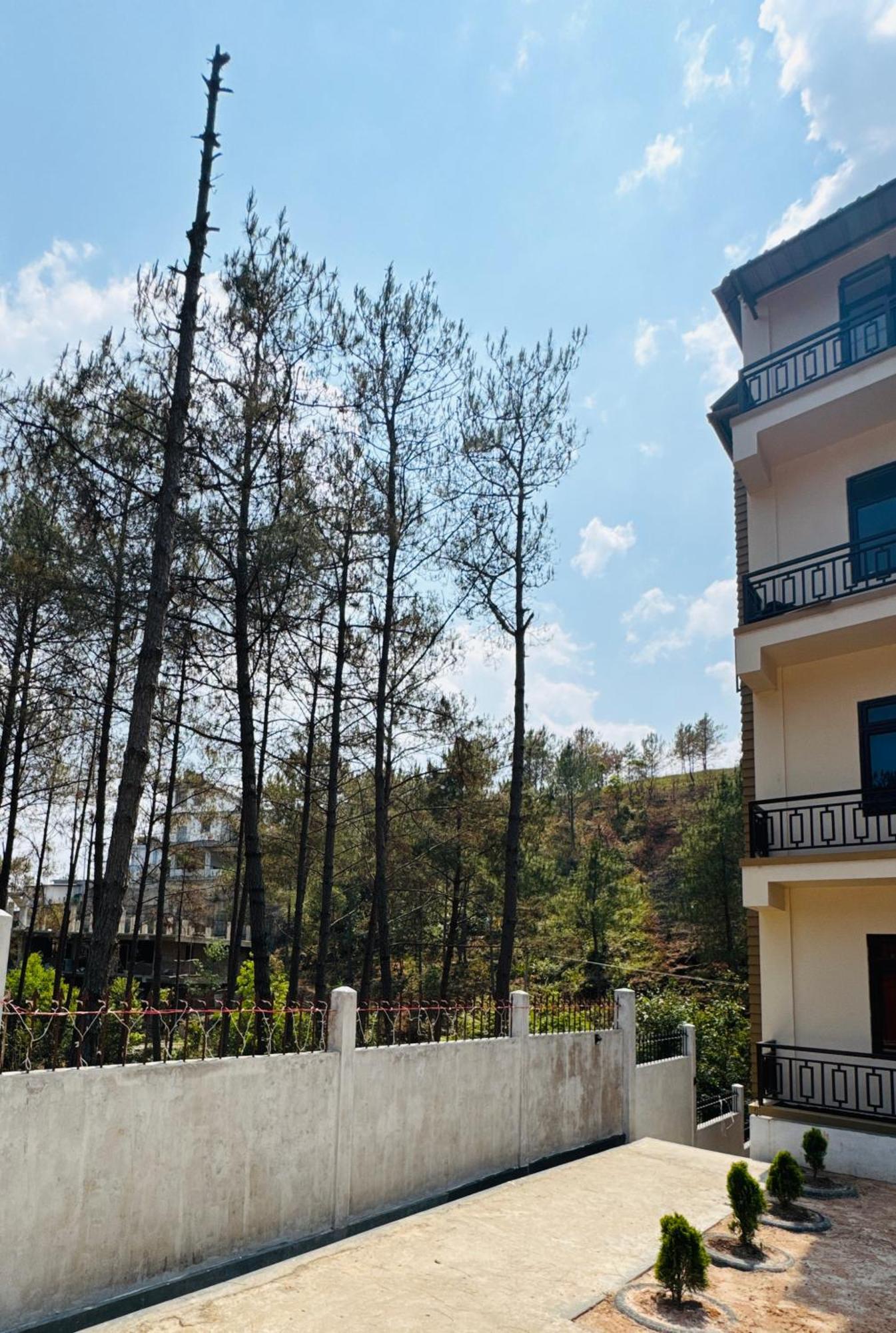 Xtsy Travellers Hostel Shillong Zewnętrze zdjęcie