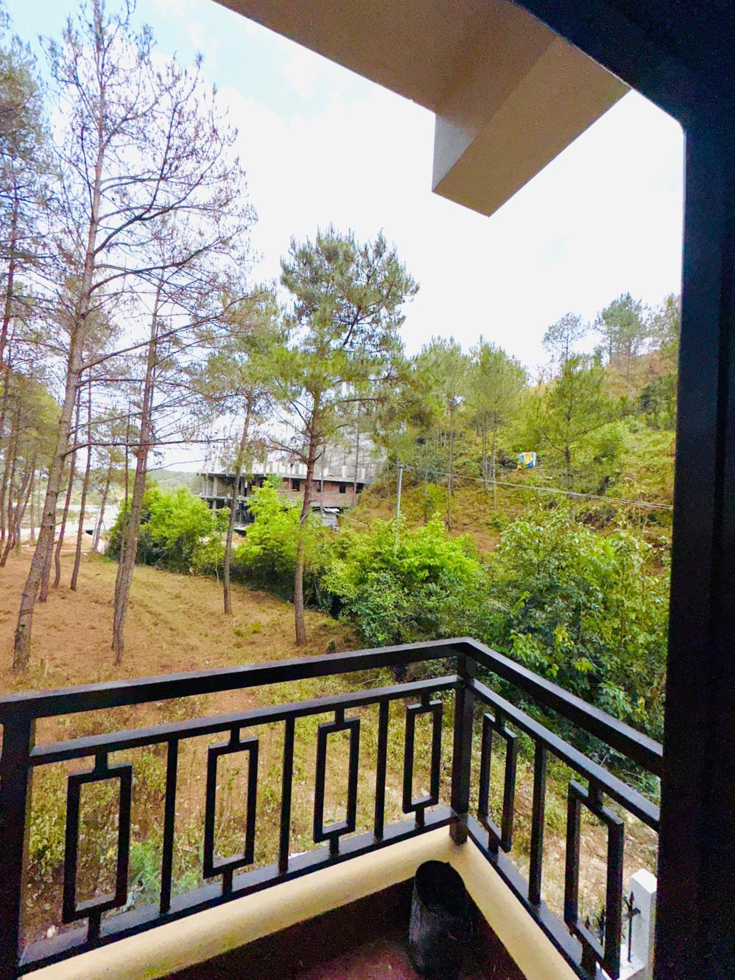 Xtsy Travellers Hostel Shillong Zewnętrze zdjęcie