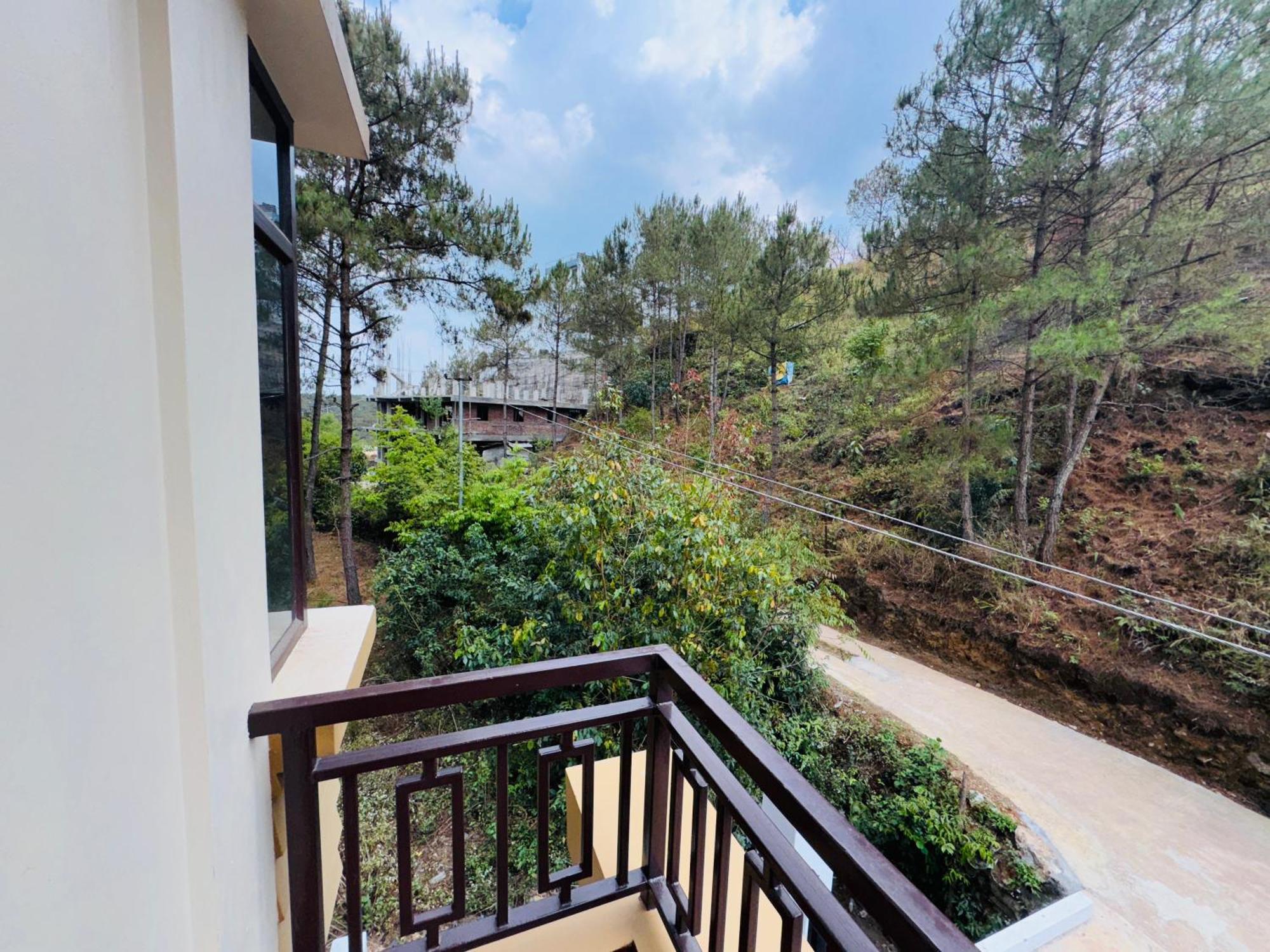 Xtsy Travellers Hostel Shillong Zewnętrze zdjęcie