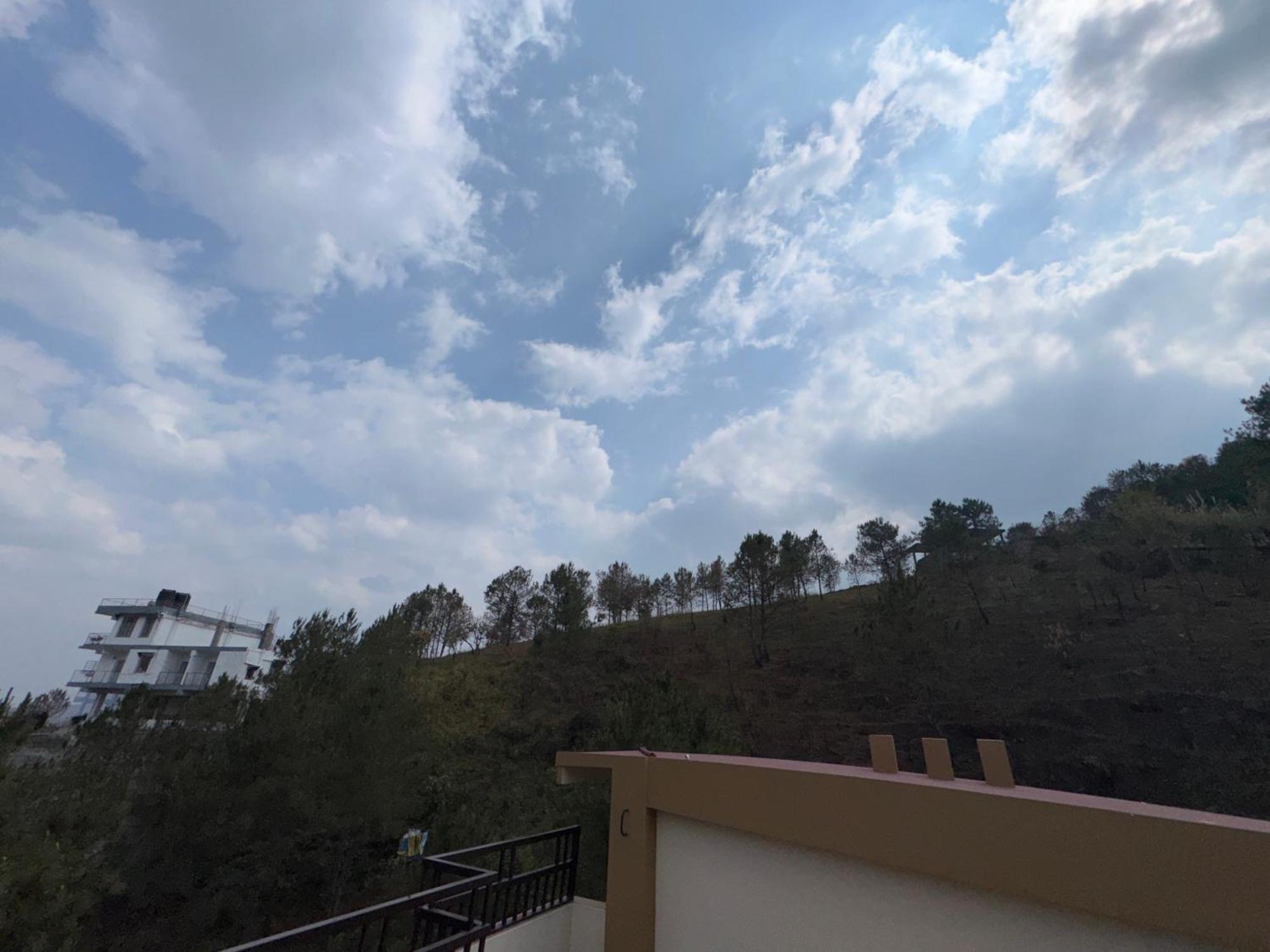 Xtsy Travellers Hostel Shillong Zewnętrze zdjęcie